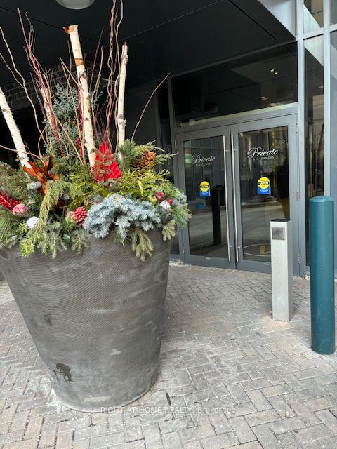 803 - 478 King St W, Condo with 1 bedrooms, 1 bathrooms and 1 parking in Toronto ON | Image 12