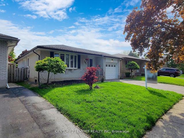 591 Dogwood Ln, House detached with 3 bedrooms, 2 bathrooms and 3 parking in Waterloo ON | Image 23