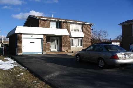 9 Hartismere Crt, House detached with 4 bedrooms, 3 bathrooms and 3 parking in Etobicoke ON | Image 1