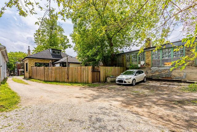 922 Dufferin Ave, House detached with 5 bedrooms, 2 bathrooms and 4 parking in London ON | Image 28