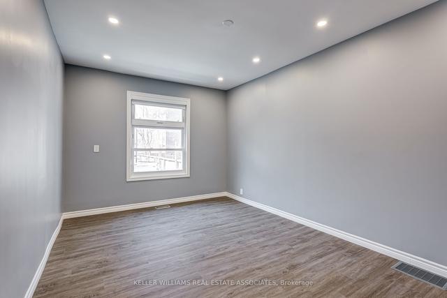 MAIN - 310 Clinton St, House detached with 2 bedrooms, 1 bathrooms and 0 parking in Toronto ON | Image 3