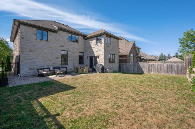 909 Riverstone Crt, House detached with 4 bedrooms, 4 bathrooms and 6 parking in Kitchener ON | Image 33