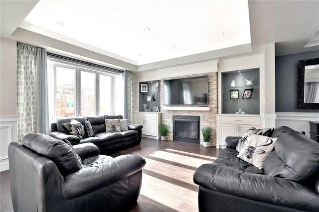 54 Cielo Crt, House detached with 4 bedrooms, 4 bathrooms and 4 parking in Hamilton ON | Image 6