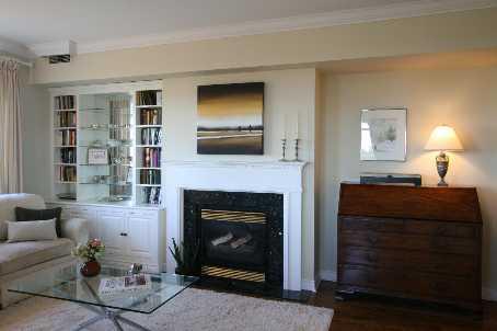 PH1 - 38 Avoca Ave, Condo with 2 bedrooms, 2 bathrooms and 2 parking in Toronto ON | Image 2