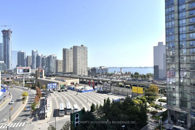 909 - 3 Navy Wharf Crt, Condo with 1 bedrooms, 1 bathrooms and 1 parking in Toronto ON | Image 4