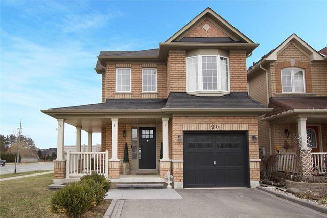 90 Bettina Pl, House detached with 3 bedrooms, 3 bathrooms and 3 parking in Whitby ON | Image 1