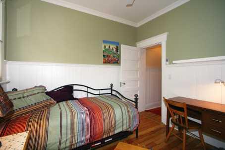 MAIN - 37 Fernwood Park Ave, Condo with 2 bedrooms, 1 bathrooms and 1 parking in Toronto ON | Image 7