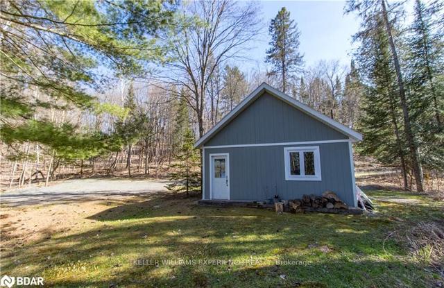 337 Deer Run Rd, House detached with 2 bedrooms, 1 bathrooms and 21 parking in Magnetawan ON | Image 31
