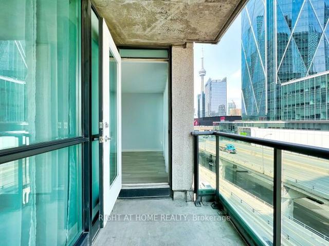 803 - 16 Yonge St, Condo with 1 bedrooms, 1 bathrooms and 1 parking in Toronto ON | Image 21