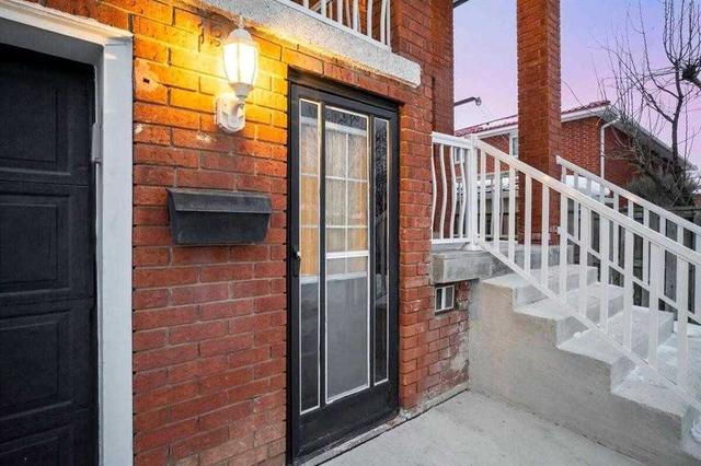 MAIN - 199 Paisley Blvd W, House detached with 3 bedrooms, 2 bathrooms and 4 parking in Mississauga ON | Image 36