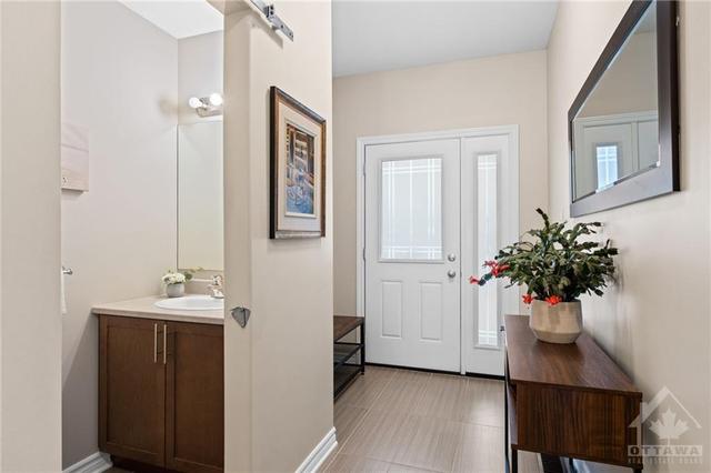 304 William St W, Townhouse with 3 bedrooms, 3 bathrooms and 3 parking in Arnprior ON | Image 2