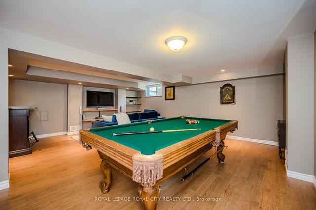 103 Cedarvale Ave, House detached with 4 bedrooms, 3 bathrooms and 3 parking in Guelph ON | Image 18