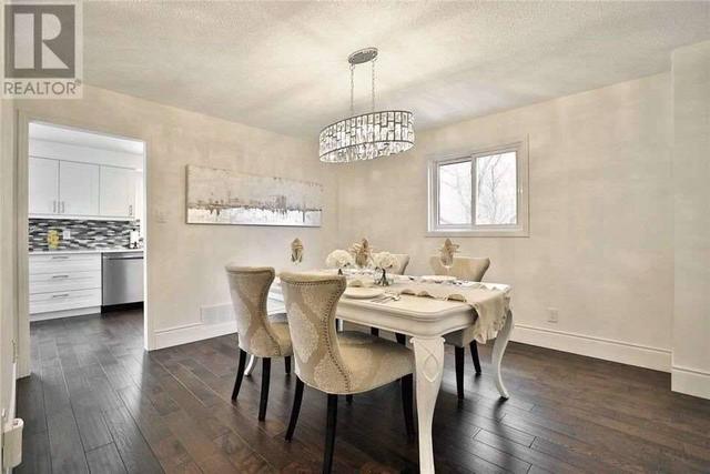 MAIN - 221 Old Orchard Cir, House detached with 4 bedrooms, 3 bathrooms and 3 parking in Oakville ON | Image 20