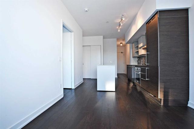 PH18 - 1030 King St W, Condo with 1 bedrooms, 1 bathrooms and 1 parking in Toronto ON | Image 2