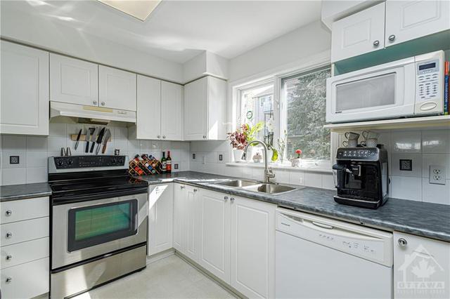 90 Briston Pvt, House attached with 2 bedrooms, 2 bathrooms and 1 parking in Ottawa ON | Image 20