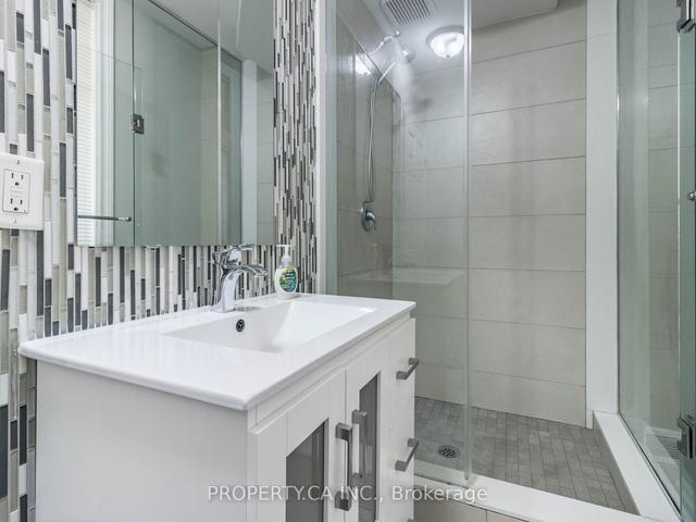 MAIN - 285 Bartlett Ave, House detached with 1 bedrooms, 1 bathrooms and 0 parking in Toronto ON | Image 2