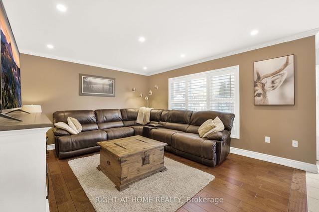 177 Holland Cir, House detached with 3 bedrooms, 3 bathrooms and 5 parking in Cambridge ON | Image 3