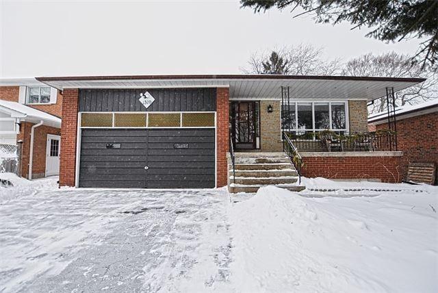 MAIN - 1319 Myron Dr, House detached with 3 bedrooms, 3 bathrooms and 2 parking in Mississauga ON | Image 1