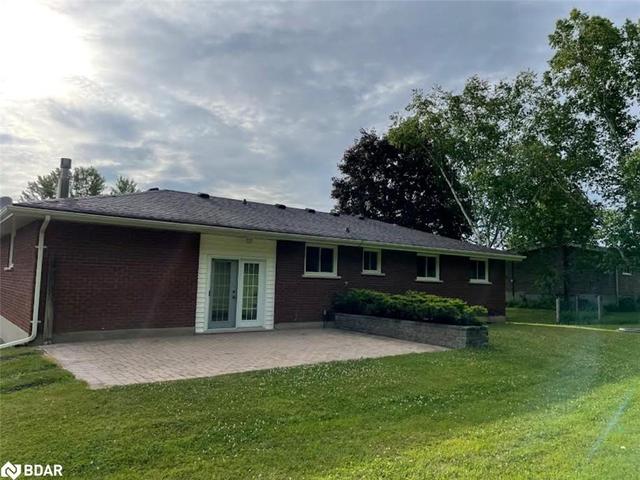 886 Frank Hill Rd, House detached with 3 bedrooms, 1 bathrooms and 7 parking in Peterborough ON | Image 4