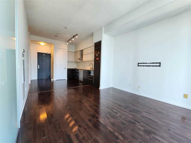 PH205 - 770 Bay St, Condo with 1 bedrooms, 1 bathrooms and 1 parking in Toronto ON | Image 8