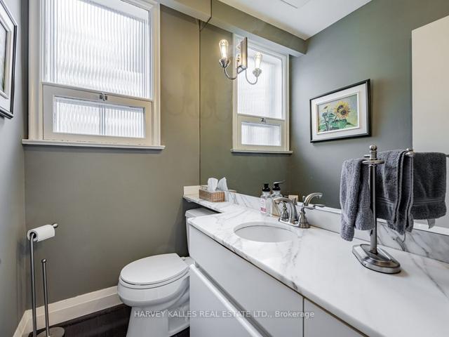 623 Vesta Dr, House detached with 4 bedrooms, 4 bathrooms and 8 parking in Toronto ON | Image 2