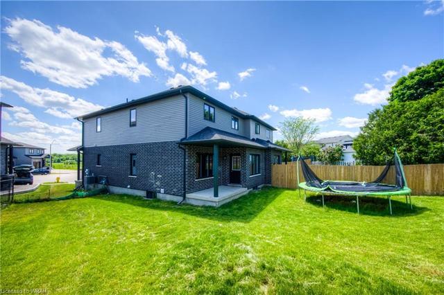 51 Crab Apple Crt, House semidetached with 3 bedrooms, 2 bathrooms and 3 parking in Wellesley ON | Image 24