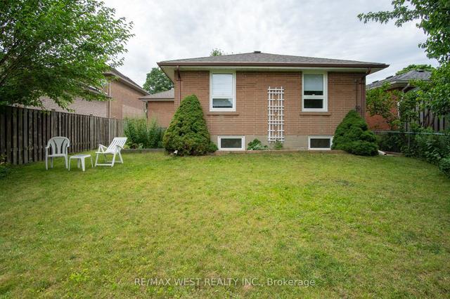 LOWER - 43 Coney Rd, House detached with 1 bedrooms, 1 bathrooms and 1 parking in Etobicoke ON | Image 5