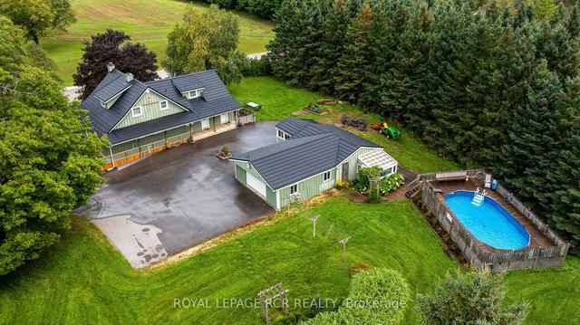 134819 Side Rd 15, House detached with 3 bedrooms, 2 bathrooms and 11 parking in Grey Highlands ON | Image 1