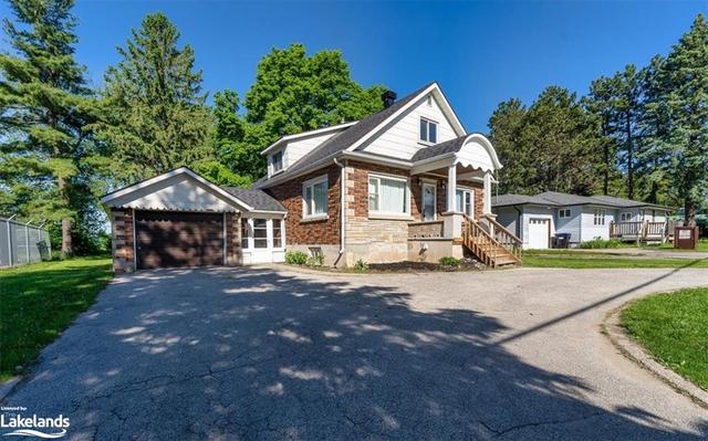7613 Highway 26, House detached with 3 bedrooms, 2 bathrooms and 9 parking in Stayner ON | Image 49