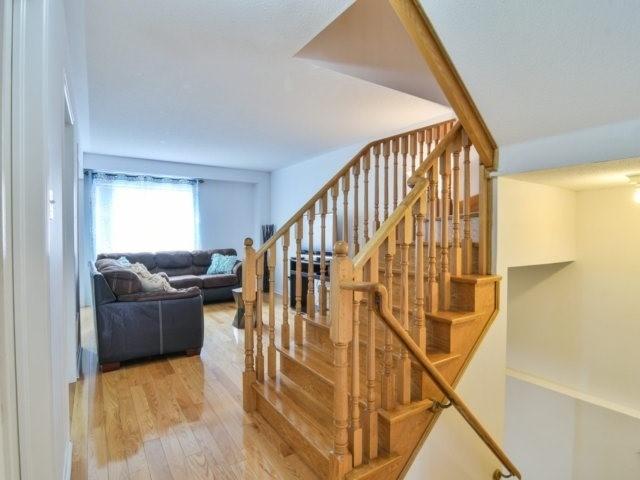 9 Irene Cres, House attached with 4 bedrooms, 4 bathrooms and 1 parking in Brampton ON | Image 6