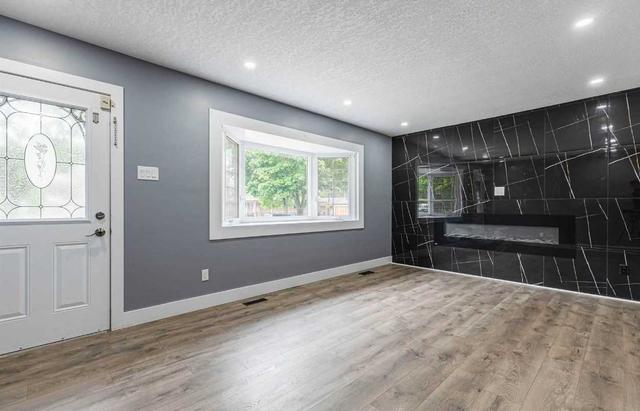 MAIN - 323 Tweedsmuir Ave, House detached with 3 bedrooms, 1 bathrooms and 2 parking in London ON | Image 5