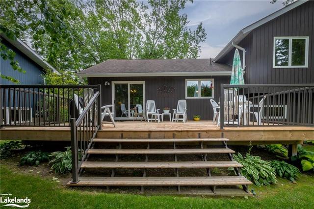 30 Lake Dr, House detached with 4 bedrooms, 3 bathrooms and 6 parking in Huntsville ON | Image 7