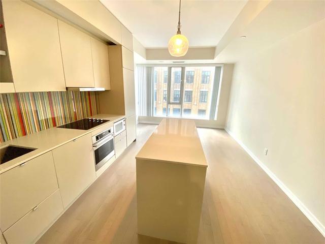 909 - 101 Peter St, Condo with 0 bedrooms, 1 bathrooms and 0 parking in Toronto ON | Image 4