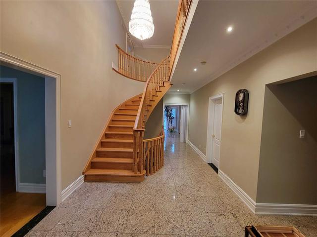 MAIN - 21 W Hill Dr, House detached with 4 bedrooms, 4 bathrooms and 10 parking in Toronto ON | Image 32