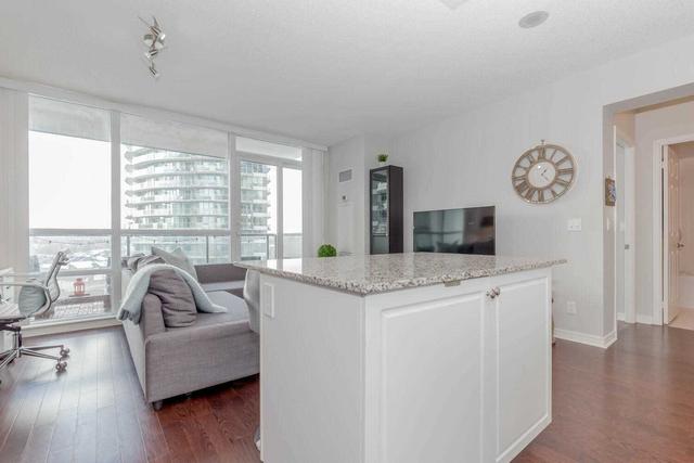803 - 2230 Lake Shore Blvd W, Condo with 1 bedrooms, 1 bathrooms and 1 parking in Etobicoke ON | Image 2