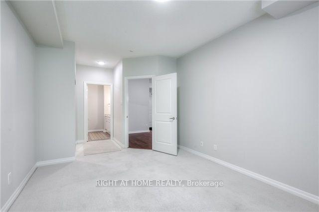 B14 - 245 Dalesford Rd, Condo with 2 bedrooms, 2 bathrooms and 1 parking in Etobicoke ON | Image 2