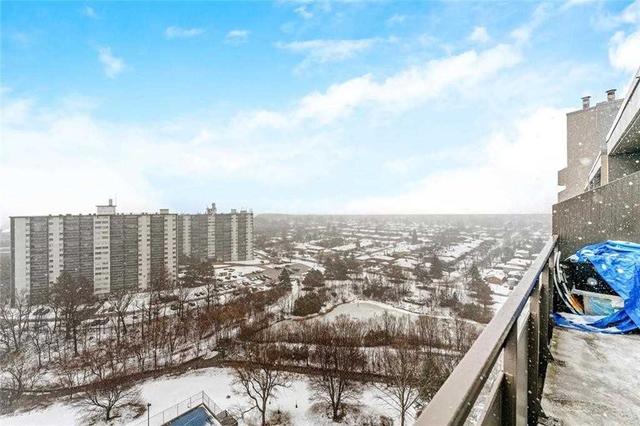 PH19 - 11 Wincott Dr, Condo with 2 bedrooms, 1 bathrooms and 1 parking in Etobicoke ON | Image 11