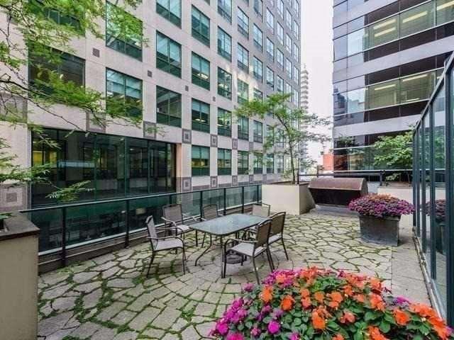 PH1 - 263 Wellington St W, Condo with 1 bedrooms, 1 bathrooms and 1 parking in Toronto ON | Image 17