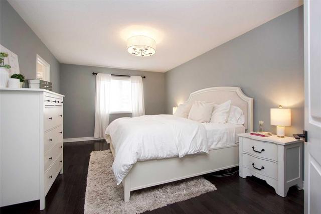 90 Bettina Pl, House detached with 3 bedrooms, 3 bathrooms and 3 parking in Whitby ON | Image 14