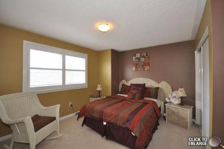 883 Mcnair Cir, House detached with 3 bedrooms, 3 bathrooms and 1 parking in Milton ON | Image 7