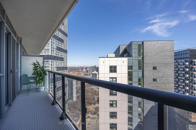 3203 - 77 Mutual St, Condo with 1 bedrooms, 1 bathrooms and 1 parking in Toronto ON | Image 5