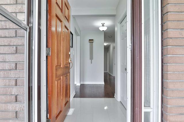 MAIN - 3 Averill Cres, House detached with 3 bedrooms, 1 bathrooms and 2 parking in North York ON | Image 12