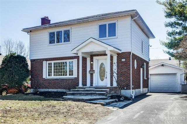 886 Wingate Dr, House detached with 4 bedrooms, 3 bathrooms and 4 parking in Ottawa ON | Image 1