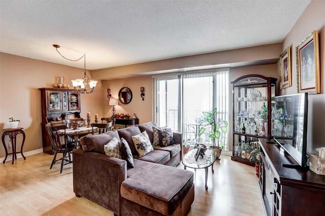 909 - 2088 Lawrence Ave W, Condo with 2 bedrooms, 2 bathrooms and 1 parking in York ON | Image 4