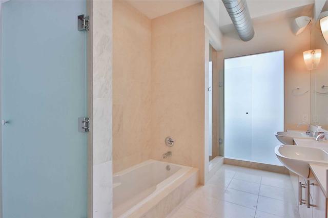PH16 - 155 Dalhousie St, Condo with 3 bedrooms, 4 bathrooms and 2 parking in Toronto ON | Image 13