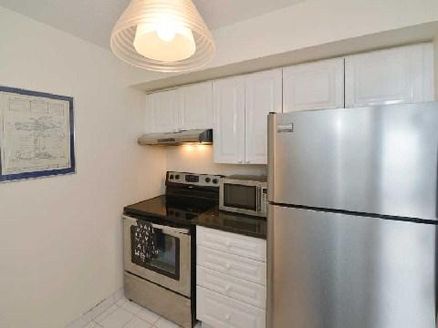 PH-18 - 185 Robinson St, Condo with 1 bedrooms, 1 bathrooms and 1 parking in Oakville ON | Image 3