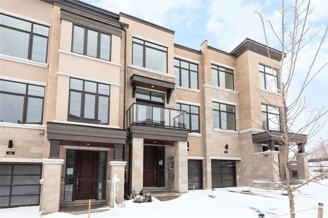 90 Carrville Woods Cir, House attached with 3 bedrooms, 4 bathrooms and 2 parking in Vaughan ON | Image 1