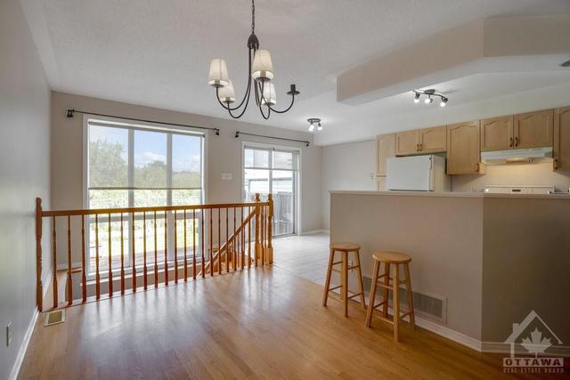 885 Nesting Way, Townhouse with 3 bedrooms, 2 bathrooms and 3 parking in Orléans ON | Image 8