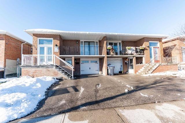 MAIN - 419 Archdekin Dr, House semidetached with 3 bedrooms, 2 bathrooms and 2 parking in Brampton ON | Image 1