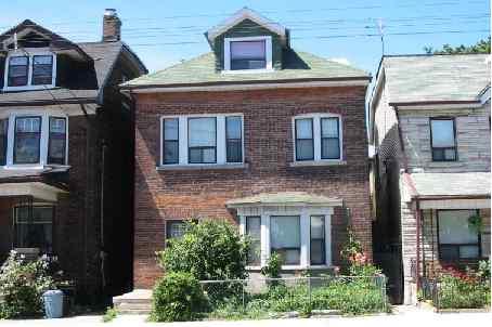 886 Ossington Ave, House detached with 4 bedrooms, 2 bathrooms and 2 parking in Toronto ON | Image 1